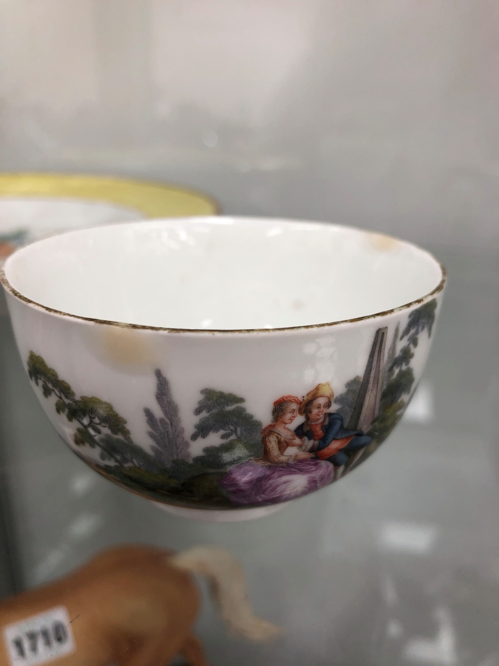 AN 18th C. MEISSEN CUP PAINTED WITH A COUPLE SEATED IN A LANDSCAPE TOGETHER WITH A YELLOW BORDERED - Image 19 of 31