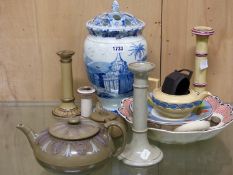 A COLLECTION OF WEDGWOOD AND OTHER POTTERY TO INCLUDE FOUR CANDLESTICKS, THREE TEA POTS,A