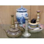 A COLLECTION OF WEDGWOOD AND OTHER POTTERY TO INCLUDE FOUR CANDLESTICKS, THREE TEA POTS,A