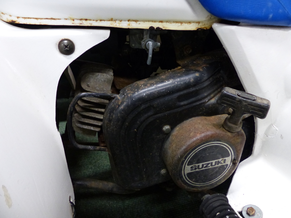 A 50CC SUZUKI QUAD BIKE. - Image 2 of 7