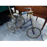 VINTAGE CHILDS TRICYCLE.