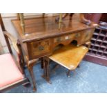 A WALNUT AND INLAID SIDE TABLE ON CABRIOLE LEGS.