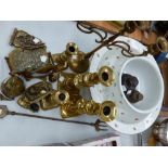 A QUANTITY OF BRASS WARES A WASH BOWL ETC.