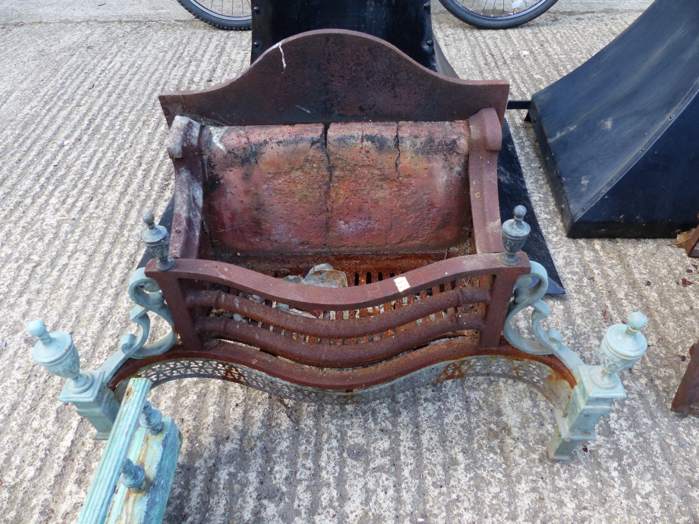 A CAST IRON FIRE BACK, TWO FIRE GRATES, TWO FIRE HOODS AND TWO FENDERS. - Image 4 of 6