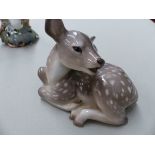 A ROYAL COPENHAGEN SITTING DEER, A SMALL VASE AND TWO WHITE DOVES, TOGETHER WITH A MOORCROFT SMALL