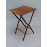 A 19th.C. MAHOGANY SMALL CAMPAIGN TYPE COACHING FOLDING TABLE. OPEN DIMENSIONS 43 x 44 x 65cm (H).