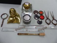 A COLLECTION OF ITEMS FOR THE DESK, TO INCLUDE: THREE INKWELLS, THREE DIVIDERS, THREE BOXED SIGNET