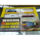 AN 'N' GAUGE WRENN MICROMODEL TRAIN SET (LACKING ONE COACH), IN ORIGINAL BOX.