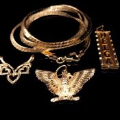 14ct JEWELLERY TO INCLUDE A GOLDEN EAGLE PENDANT, A CARTOUCHE NAMED HELGA, A TRIPLE HEART PENDANT,