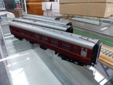 ACCUCRAFT. A RAKE OF SIX GAUGE 1 COACHES BR MK1 SK R32 (6).