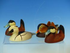 VAL BENNETT (B. 1923), FOUR 1980s COLD PAINTED BRONZE DRAKE DUCKS, TO INCLUDE: RUDDY, MANDARIN AND