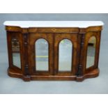 A VICTORIAN WALNUT AND INLAID CREDENZA WITH WHITE MARBLE TOP OVER FOUR MIRRORED DOORS. 152 x 43 x