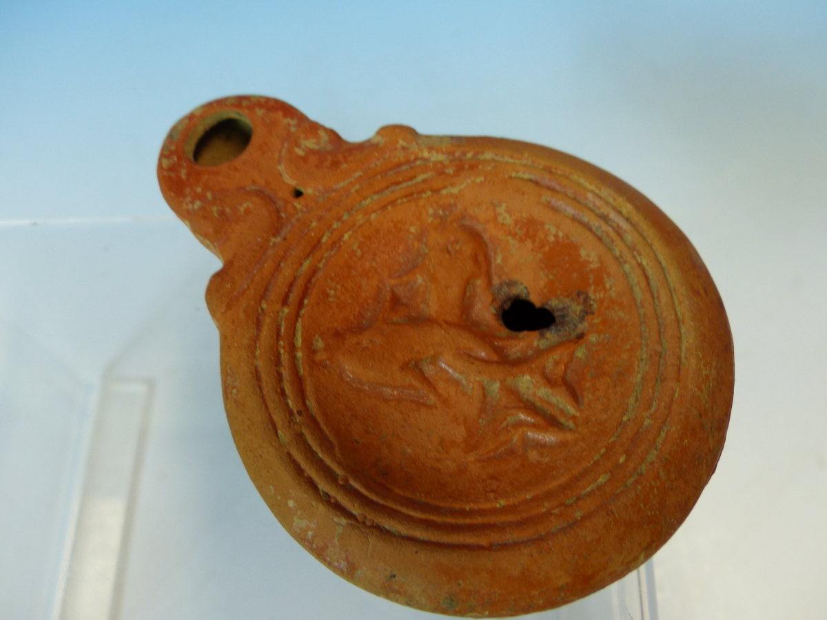 A ROMAN BRONZE OIL LAMP WITH HANGING CHAIN AND LEAF SHAPED HANDLE. W 11.5cms. TOGETHER WITH A - Image 8 of 14