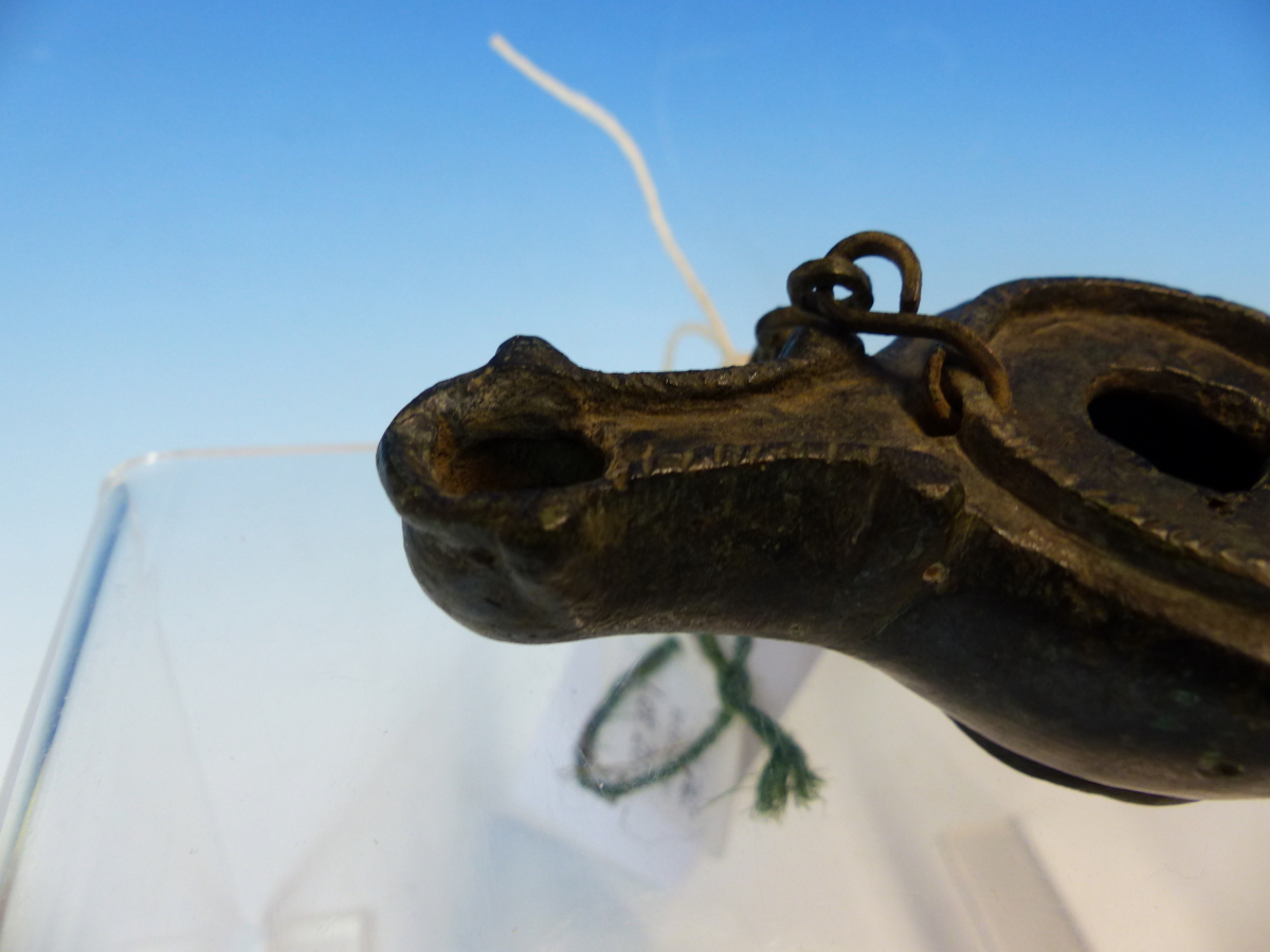 A ROMAN BRONZE OIL LAMP WITH HANGING CHAIN AND LEAF SHAPED HANDLE. W 11.5cms. TOGETHER WITH A - Image 11 of 14