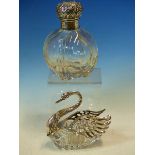 A GLASS AND SILVER HALLMARKED SWAN FORM SALT WITH ARTICULATED WINGS, TOGETHER WITH A SILVER