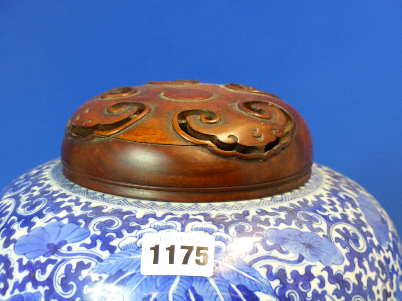 A CHINESE BLUE AND WHITE OVOID JAR, WOOD COVER AND STAND, PAINTED WITH THREE PHOENIX AMONGST - Image 2 of 14