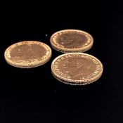 A VICTORIAN 22ct GOLD HALF SOVEREIGN DATED 1897, AND TWO FURTHER EDWARDIAN HALF SOVEREIGNS DATED