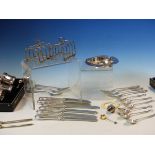 HALLMARKED SILVER ITEMS TO INCLUDE,TWO CASED CRUETS, A SET OF SIX TEA SPOONS, TWO TOAST RACKS, A