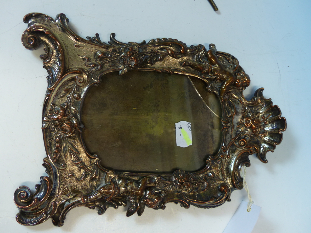A PAIR OF SILVER ON COPPER EASEL BACKED PHOTOGRAPH FRAMES CAST WITH FLOWERS, AMORINI AND ROCAILLE - Image 8 of 11
