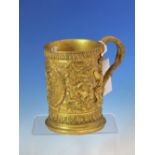 A 19th.C. ELECTRO-TYPE GILT TANKARD, DECORATED WITH DETAILED BATTLE SCENES IN THE MANNER OF