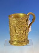 A 19th.C. ELECTRO-TYPE GILT TANKARD, DECORATED WITH DETAILED BATTLE SCENES IN THE MANNER OF