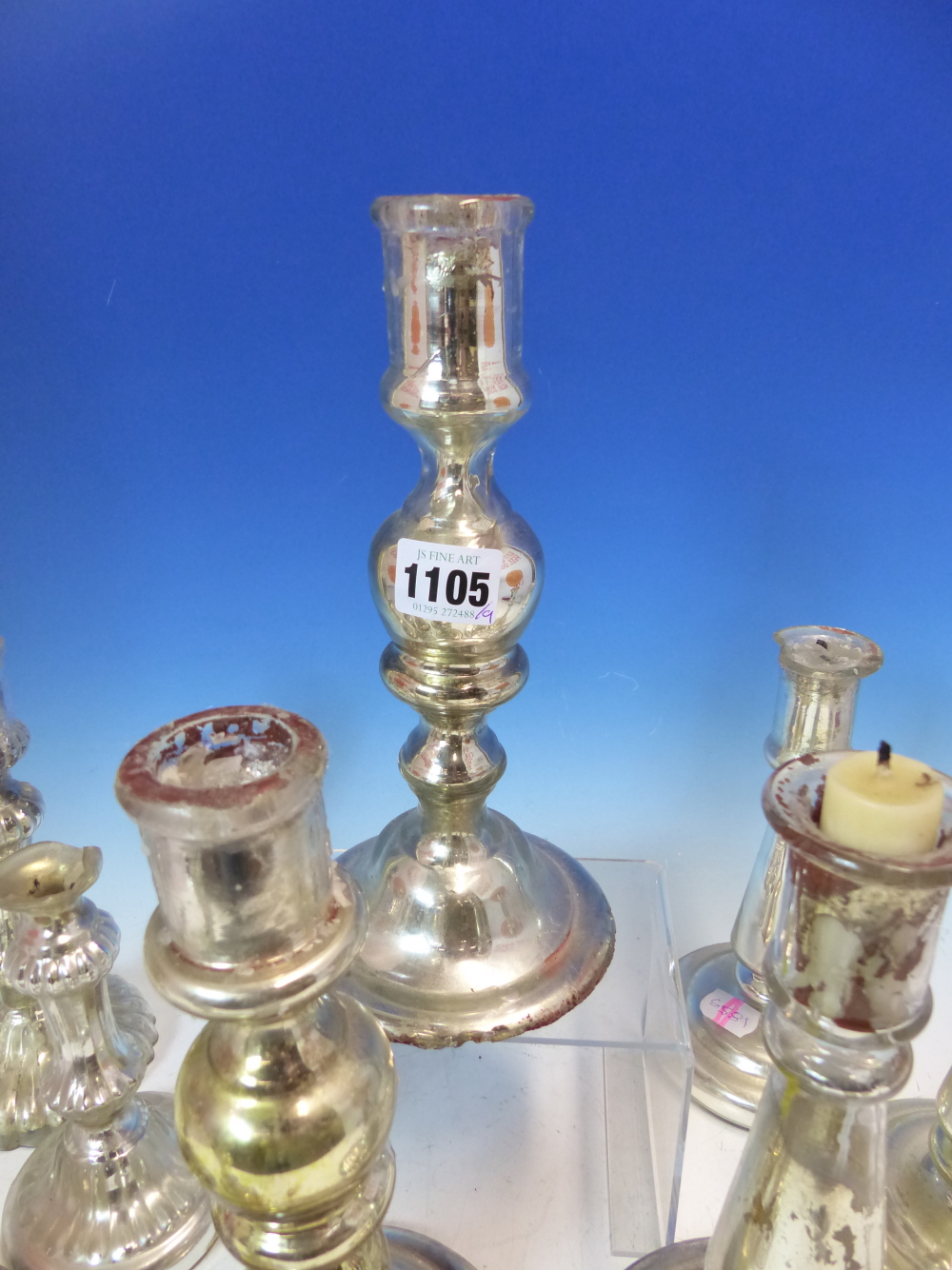 A COLLECTION OF FOUR PAIRS AND ANOTHER VARNISH GLASS CANDLESTICKS, THE TALLEST OF THE INTERNALLY - Image 2 of 13