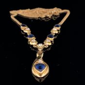 AN 18ct YELLOW GOLD SAPPHIRE AND DIAMOND SET NECKLET. LENGTH 41cms, EXCLUDING DROPPER. GROSS