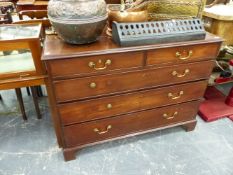 AN 18TH C. MAHOGANY CHEST OF FIVE GRADUATED DRAWERS.