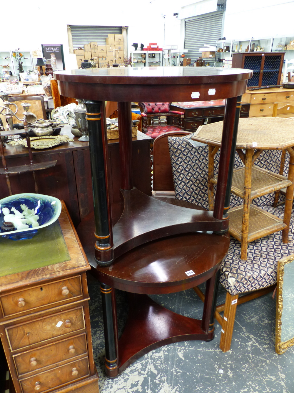 A PAIR OF EMPIRE STYLE CIRCULAR OCCASIONAL TABLES.