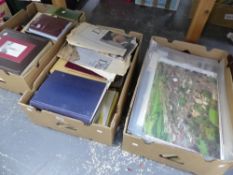 A LARGE COLLECTION OF BOOKS, A COLLECTION OF BANBURY RELATED EPHEMERA, POST CARDS PHOTOGRAPHS ETC.