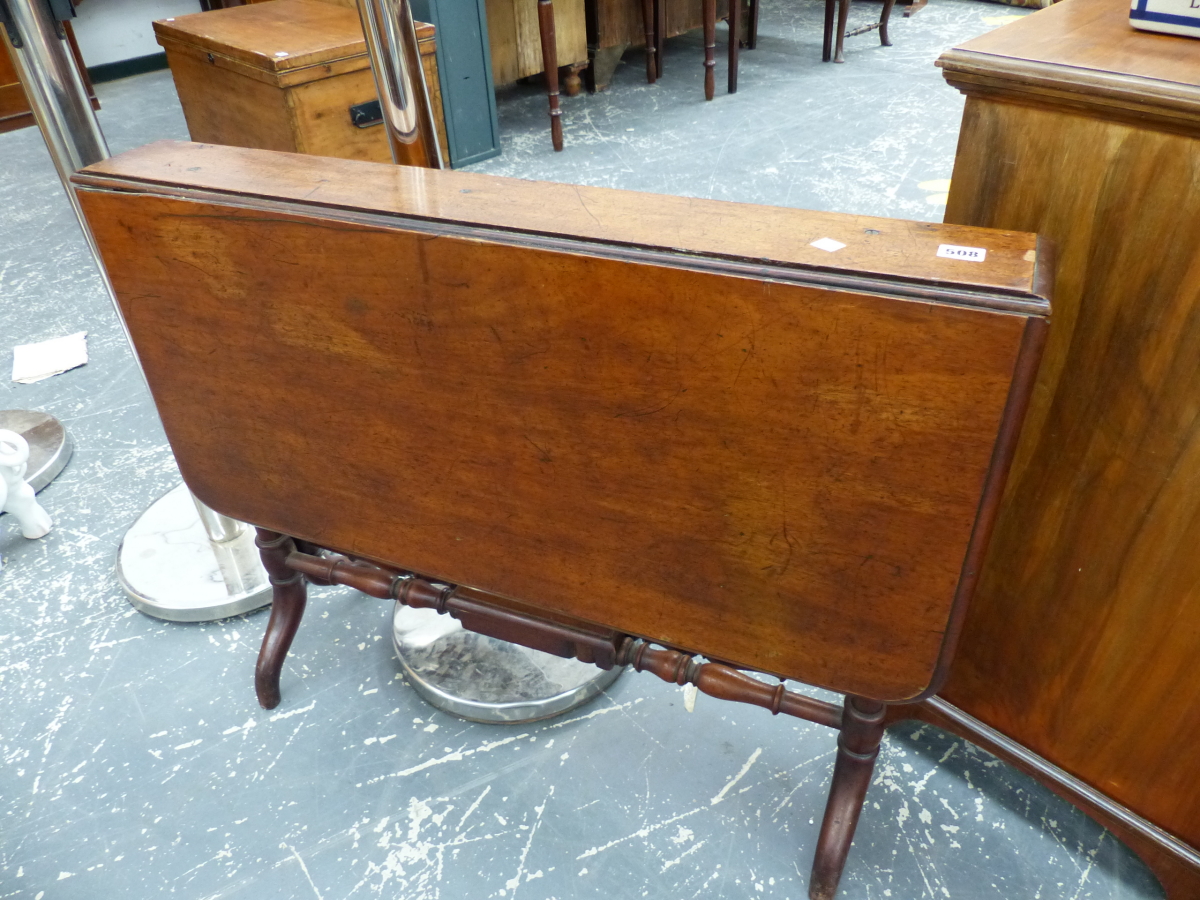 A VICTORIAN MAHOGANY SUTHERLAND TABLE.