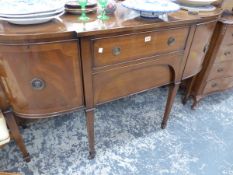 A GEORGIAN STYLE MAHOGANY BOW FRONT SIDEBOARD.