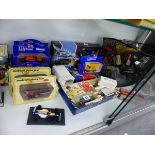 VARIOUS BOXED AND LOOSE DIE CAST VEHICLES.