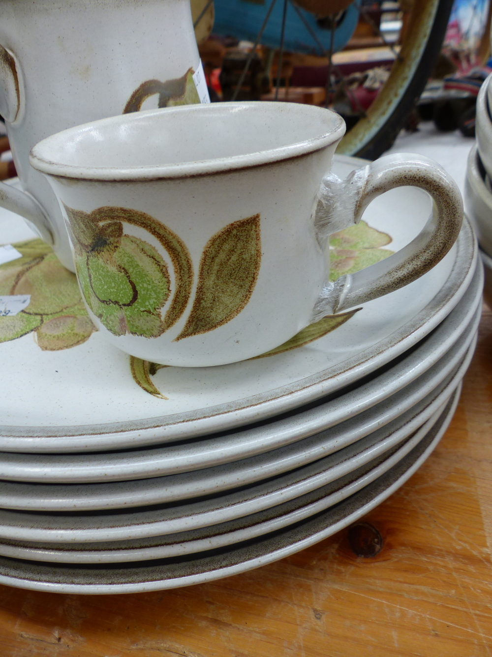 A DENBY TEA AND DINNER SERVICE. - Image 19 of 48