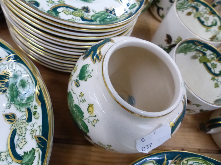 A MASONS IRON STONE CHARTREUSE PATTERN PART TEA AND DINNER SERVICE. - Image 39 of 40