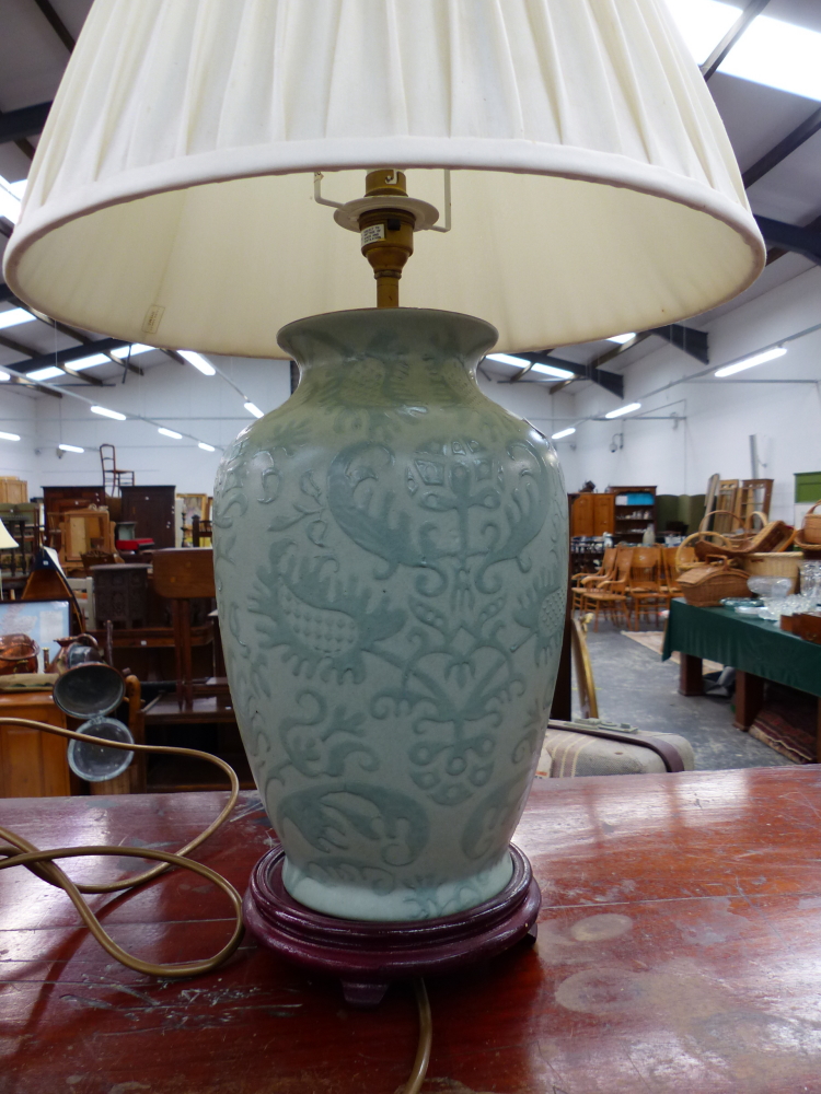 A MODERN CHINESE STYLE GREEN GLAZED LAMP - Image 2 of 4