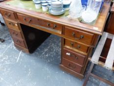 A VICTORIAN MAHOGANY TWIN PEDESTAL WRITING DESK.