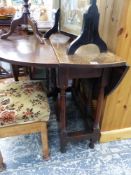 AN 18th C. SMALL OAK COTTAGE TABLE.