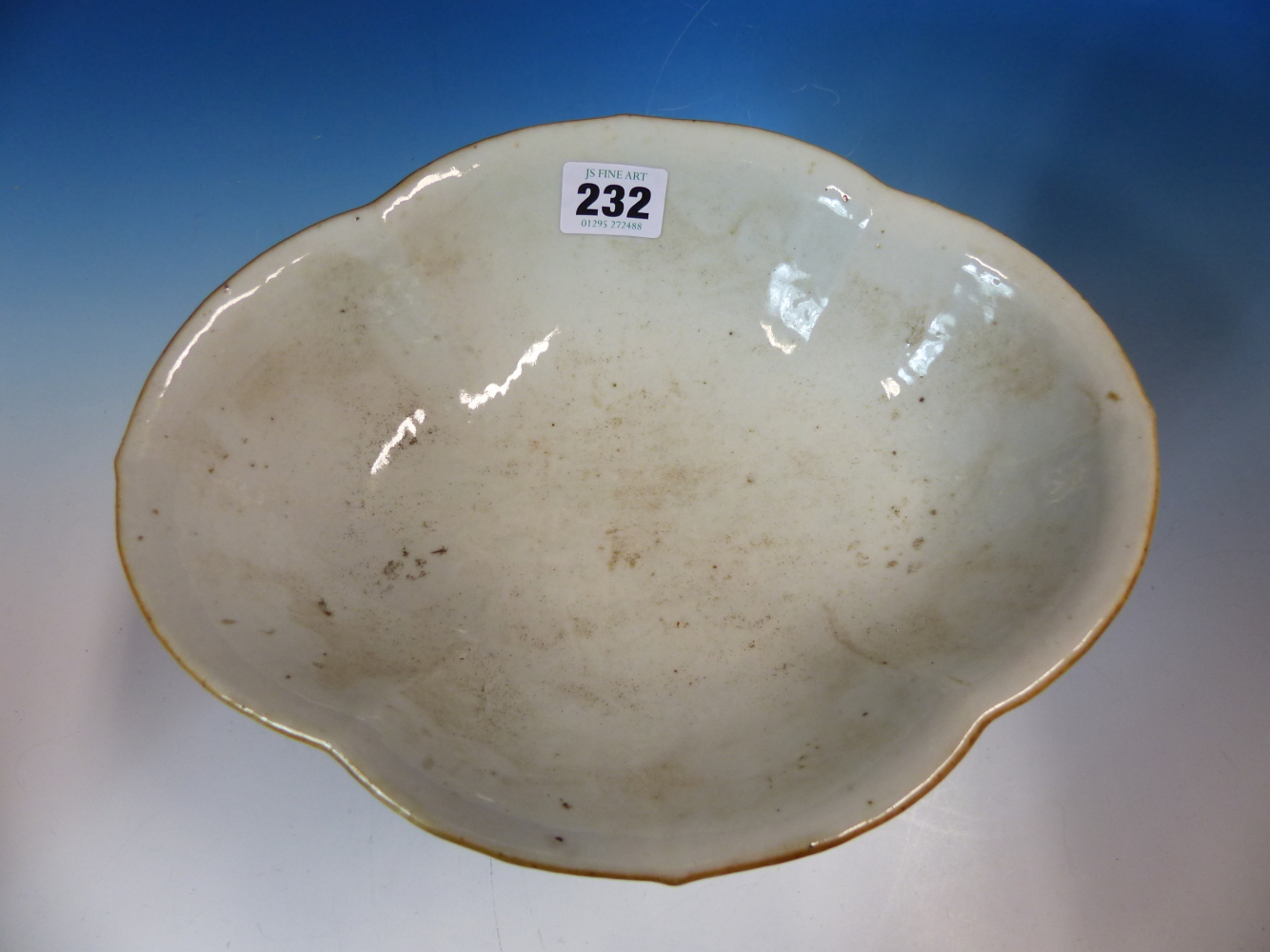 A 19th C. CANTON QUATREFOIL BOWL AND WOOD STAND, THE EXTERIOR PAINTED WITH DAOIST IMMORTALS. W 26. - Image 3 of 5