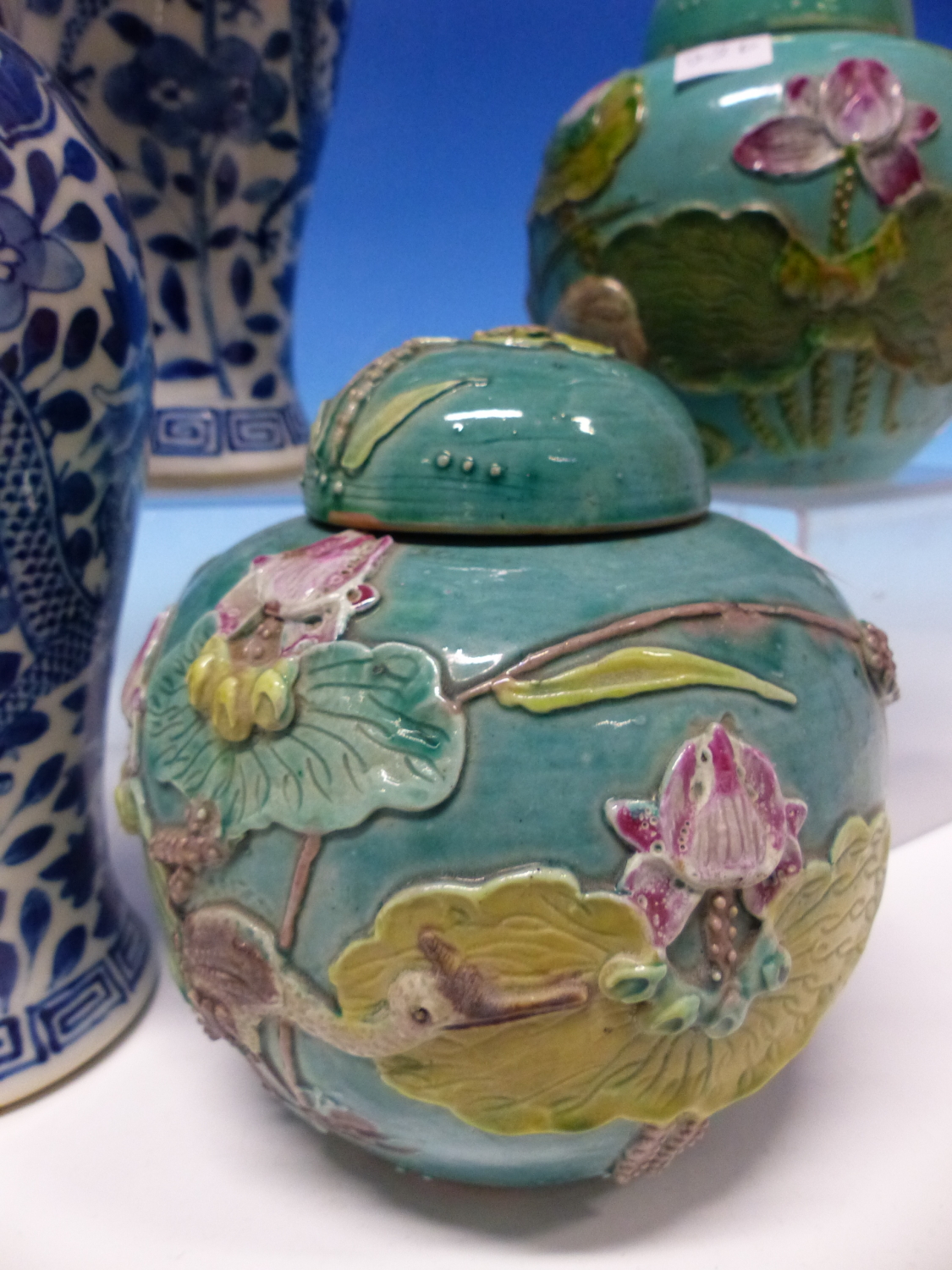 A PAIR OF CHINESE BLUE AND WHITE BALUSTER VASES AND COVERS PAINTED WITH DRAGONS AMONGST FOLIAGE, - Image 3 of 21