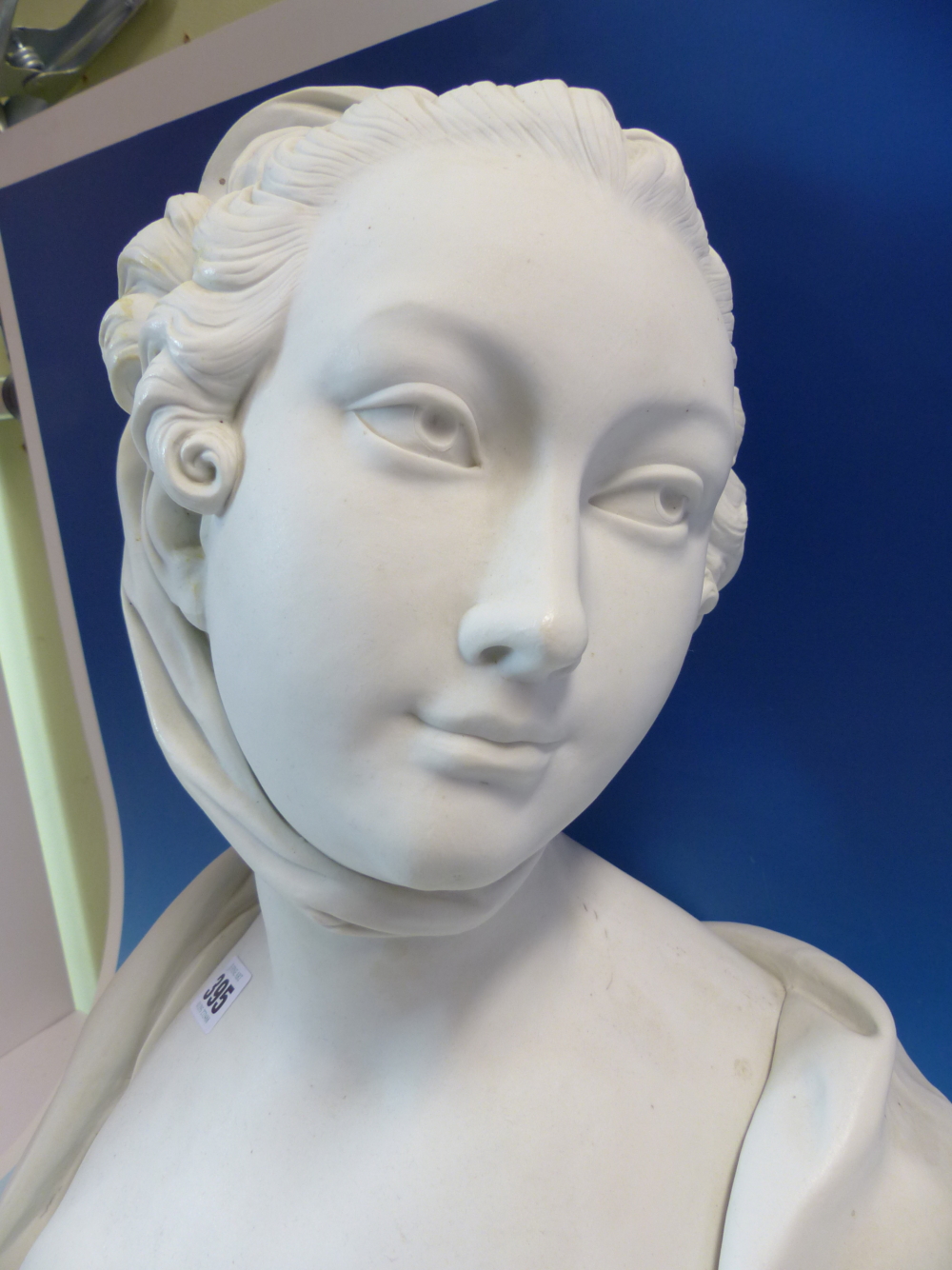 A FRENCH BISCUIT PORCELAIN BUST OF AN 18th C. LADY WEARING A SHAWL OVER BARE SHOULDERS AND HER - Image 3 of 10