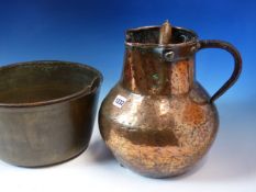 A BRASS JAM PAN. Dia. 31cms. SIX VARIOUS FIRE UTENSILS AND A COPPER JUG. H 28cms.