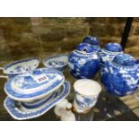A COLLECTION OF CHINESE BLUE AND WHITE WARES, TO INCLUDE: A PAIR OF 18th C. SAUCE BOATS, A 19th C.