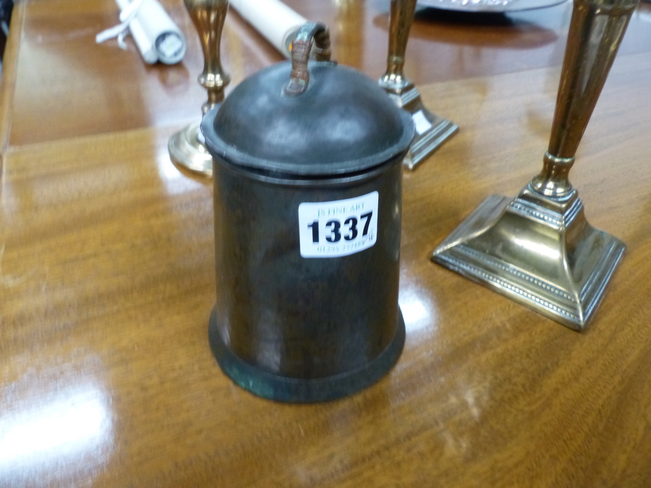 A KESWICK SCHOOL OF INDUSTRIAL ART COPPER COVERED PINT MUG, A PAIR OF BRASS SQUARE BASE - Image 6 of 8