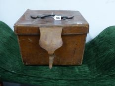 AN ARMY AND NAVY LEATHER HAT BOX LINED IN RED SCRIM. W 37.5 x D 31 x H 27cms.