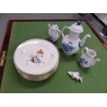 A COLLECTION OF COPENHAGEN PORCELAINS, TO INCLUDE SEVEN PLATES, THREE BLUE AND WHITE COFFEE POTS,
