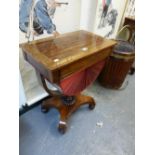 AN EARLY 19th C. BRASS INLAID ROSEWOOD WORK TABLE, A DRAWER ABOVE THE WORK BAG FLANKED BY