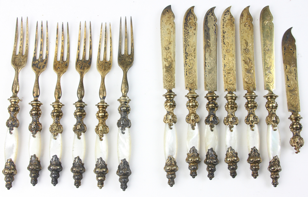 19th century fruit set, 800 silver and vermeil having mother-of-pearl handle. Provenance: From a - Image 3 of 7