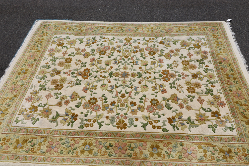 Indo Tabriz rug, labeled Cathay, 9' x 12'. Provenance: From a Manchester, Massachusetts estate. - Image 3 of 7