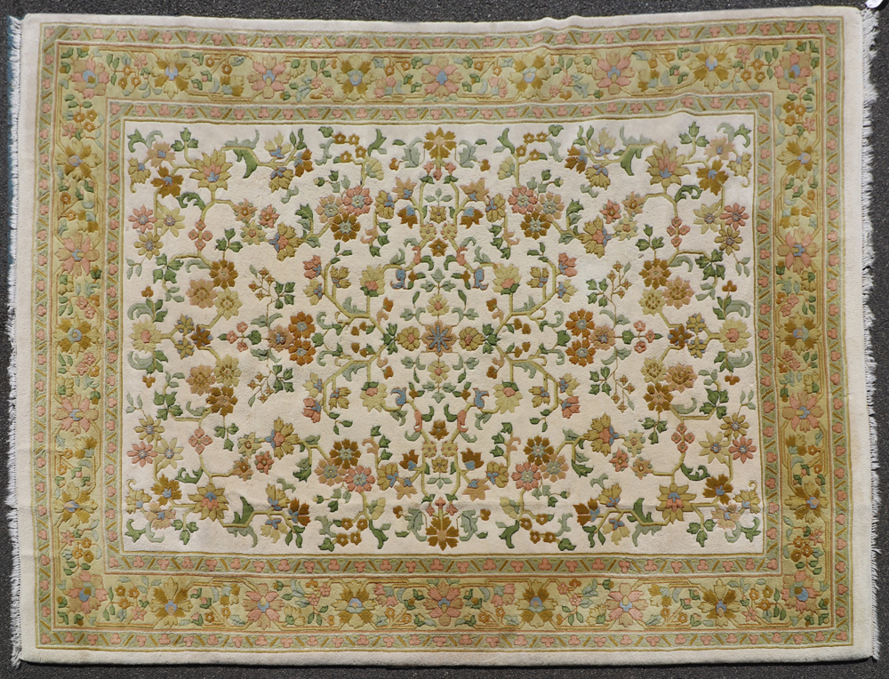 Indo Tabriz rug, labeled Cathay, 9' x 12'. Provenance: From a Manchester, Massachusetts estate. - Image 2 of 7